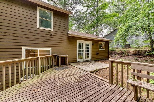 759 Greenhedge Drive, Stone Mountain, GA 30088