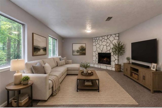 759 Greenhedge Drive, Stone Mountain, GA 30088