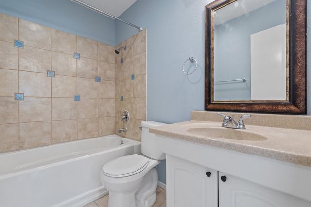 5700 Cherry PARK B, Austin, TX 78745