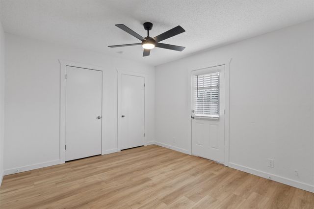 5700 Cherry PARK B, Austin, TX 78745