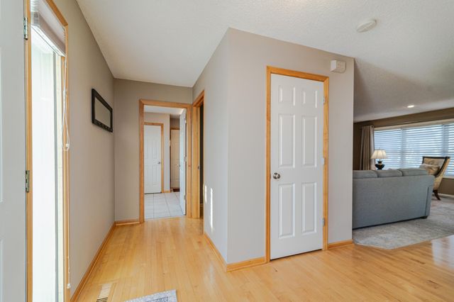 13886 Louisiana Avenue, Savage, MN 55378