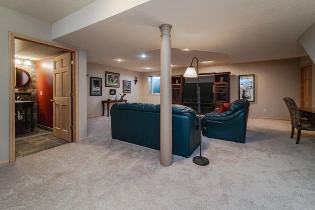 13886 Louisiana Avenue, Savage, MN 55378