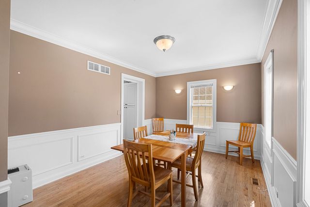 1316 Whitcomb Avenue, Des Plaines, IL 60018