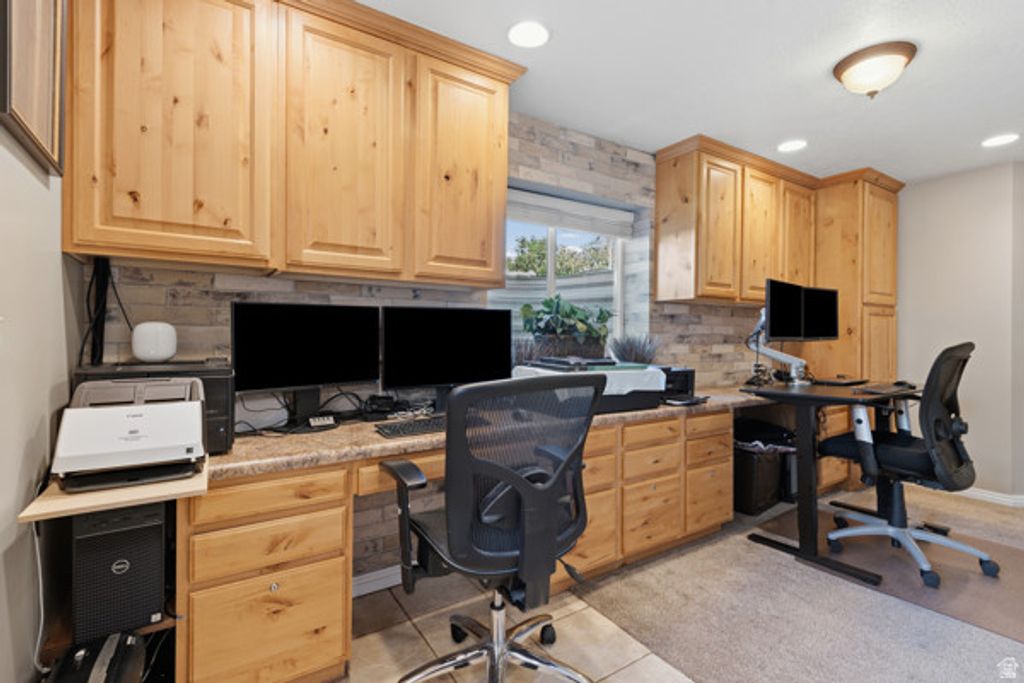 Image 27 of property listing at 3462 W MELODY CREEK CIR, Riverton, UT 84065
