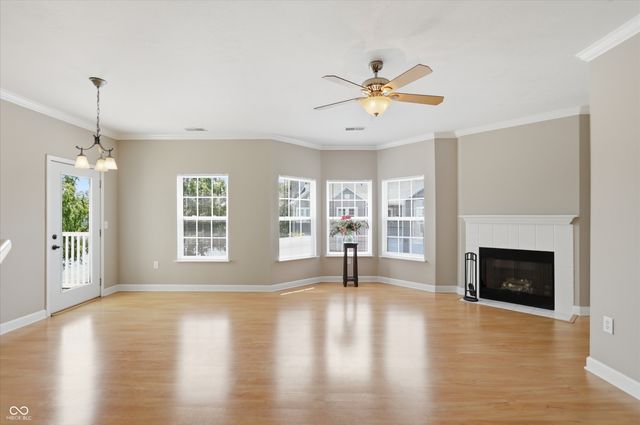 1443 Sierra Springs, Carmel, IN 46032