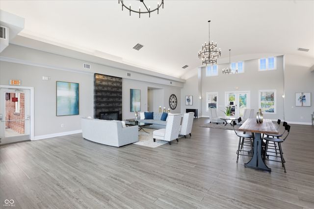 1443 Sierra Springs, Carmel, IN 46032