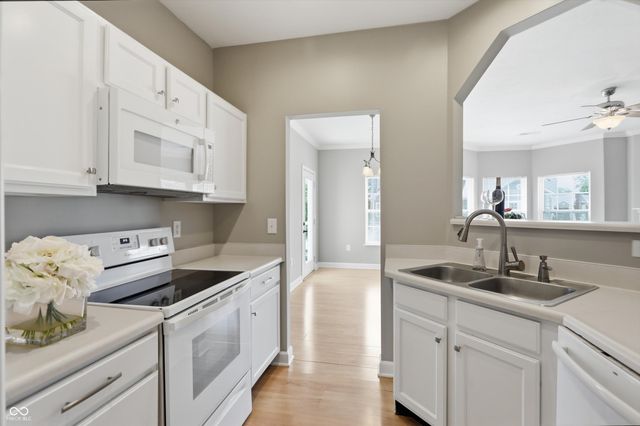 1443 Sierra Springs, Carmel, IN 46032