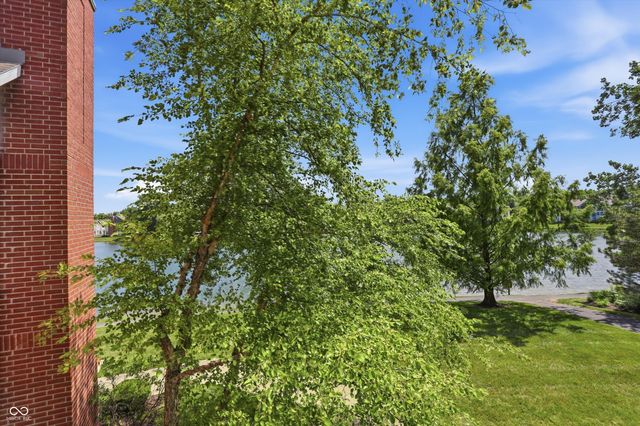 1443 Sierra Springs, Carmel, IN 46032