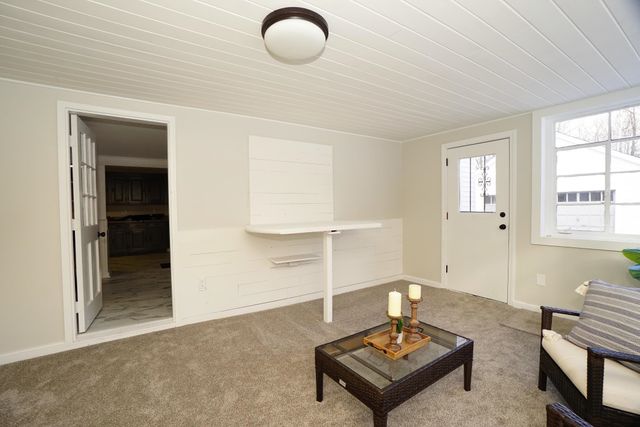 22 Davis Village Road, New Ipswich, NH 03071