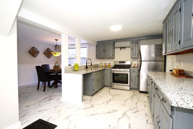 22 Davis Village Road, New Ipswich, NH 03071