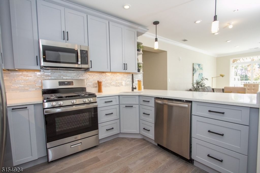 301 Fischer Ct 301, Rockaway Twp., NJ 07866 — photo 2