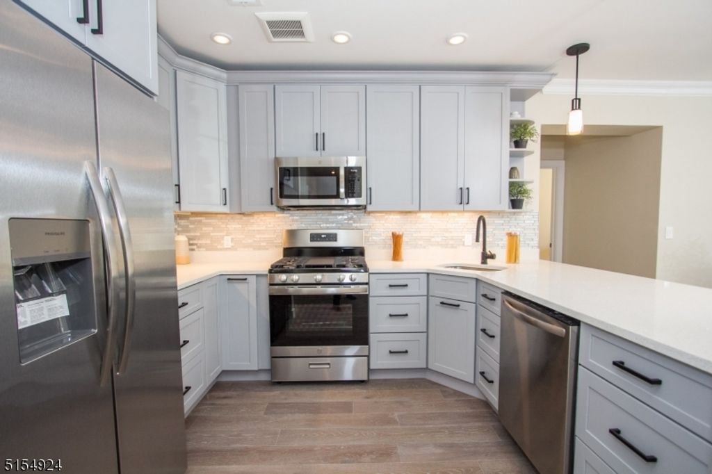 301 Fischer Ct 301, Rockaway Twp., NJ 07866 — photo 3