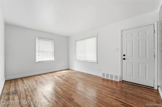 8290 Stout Street, Detroit, MI 48228