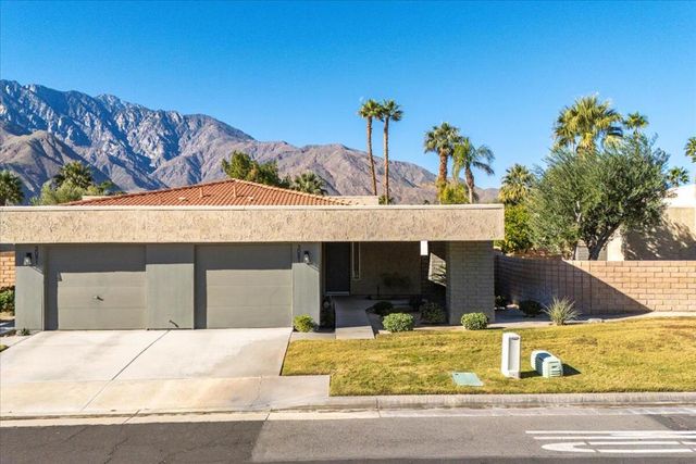 3081 Sunflower Circle W, Palm Springs, CA 92262