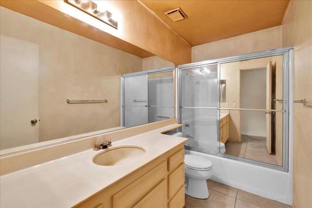 3081 Sunflower Circle W, Palm Springs, CA 92262