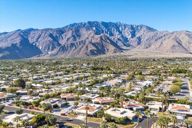 3081 Sunflower Circle W, Palm Springs, CA 92262