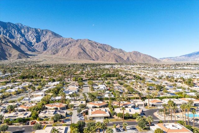 3081 Sunflower Circle W, Palm Springs, CA 92262
