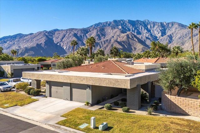 3081 Sunflower Circle W, Palm Springs, CA 92262