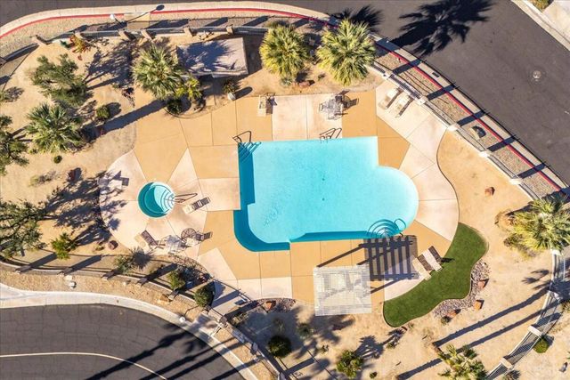 3081 Sunflower Circle W, Palm Springs, CA 92262