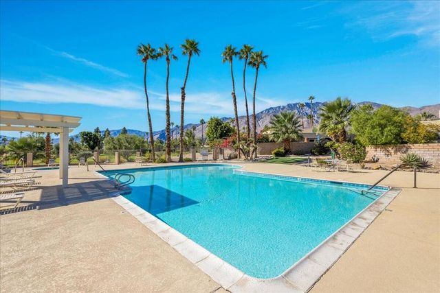 3081 Sunflower Circle W, Palm Springs, CA 92262