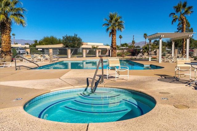3081 Sunflower Circle W, Palm Springs, CA 92262