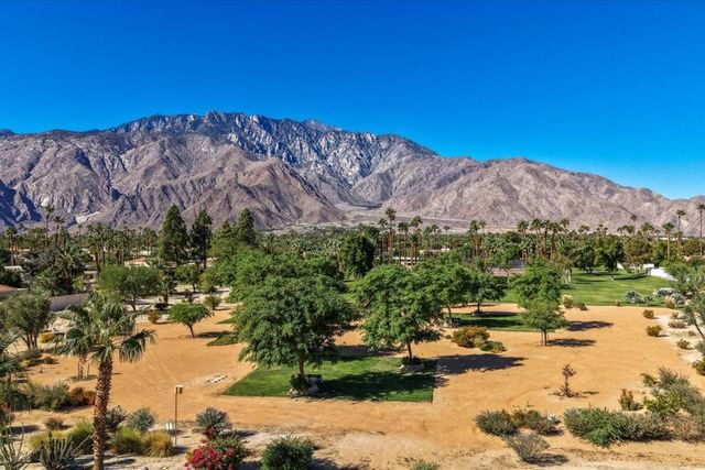 3081 Sunflower Circle W, Palm Springs, CA 92262