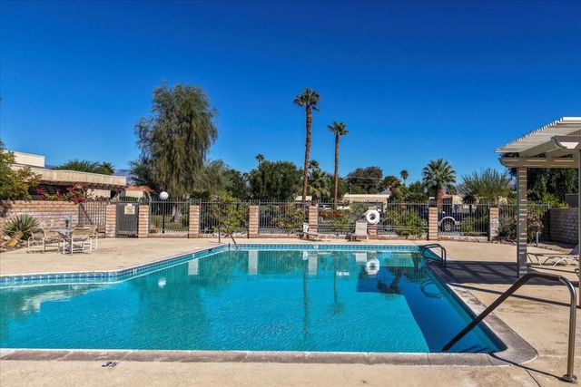 3081 Sunflower Circle W, Palm Springs, CA 92262