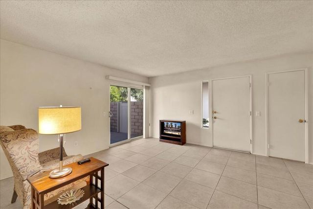 3081 Sunflower Circle W, Palm Springs, CA 92262