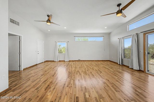9140 N Shadow Mountain Drive, Oro Valley, AZ 85704