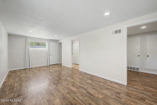 9140 N Shadow Mountain Drive, Oro Valley, AZ 85704