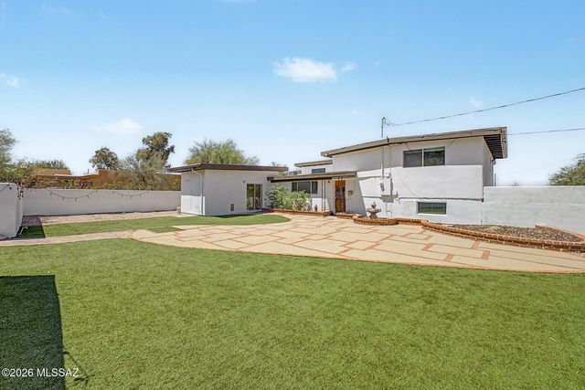9140 N Shadow Mountain Drive, Oro Valley, AZ 85704