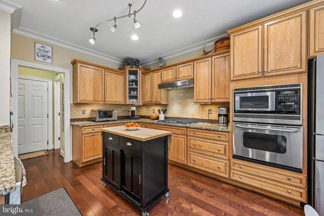 100 NEWMARKET CT, Catonsville, MD 21228