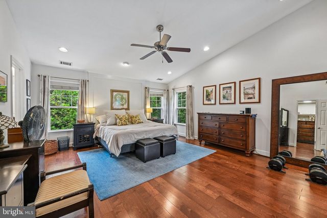 100 NEWMARKET CT, Catonsville, MD 21228