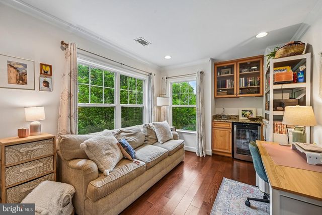 100 NEWMARKET CT, Catonsville, MD 21228