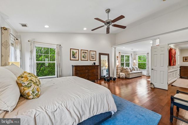 100 NEWMARKET CT, Catonsville, MD 21228