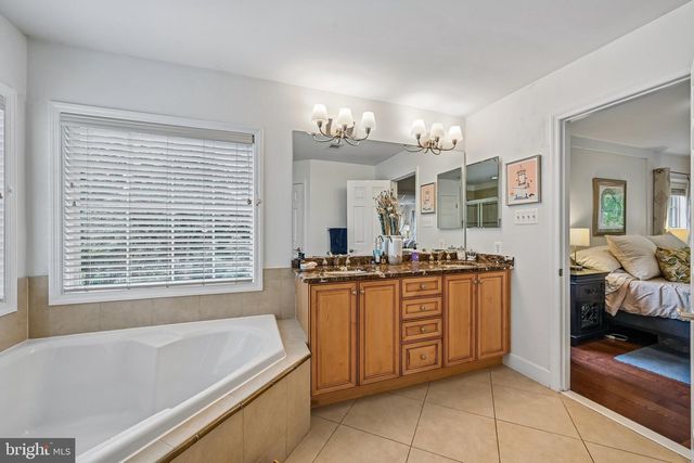 100 NEWMARKET CT, Catonsville, MD 21228
