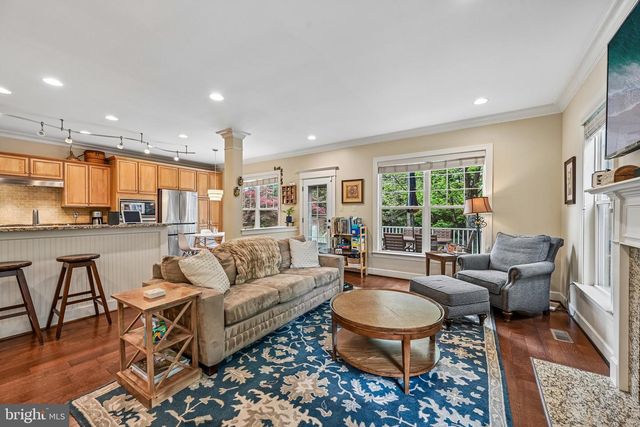 100 NEWMARKET CT, Catonsville, MD 21228