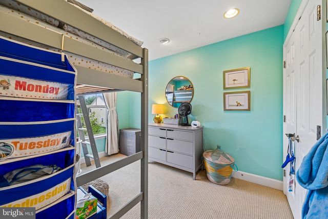 100 NEWMARKET CT, Catonsville, MD 21228