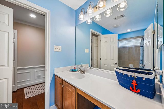 100 NEWMARKET CT, Catonsville, MD 21228