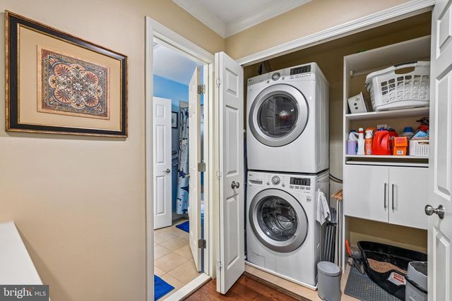 100 NEWMARKET CT, Catonsville, MD 21228
