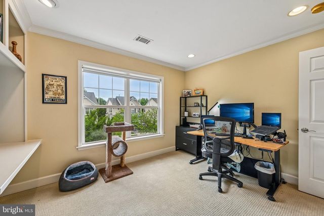 100 NEWMARKET CT, Catonsville, MD 21228