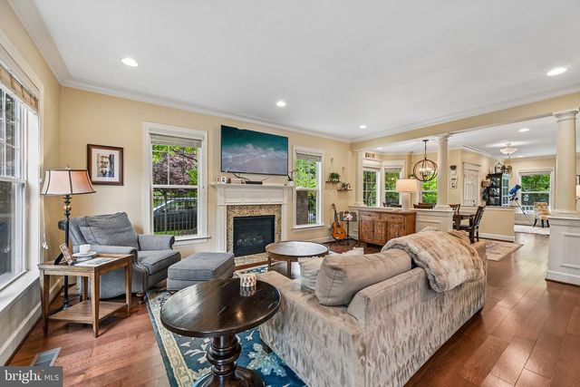 100 NEWMARKET CT, Catonsville, MD 21228