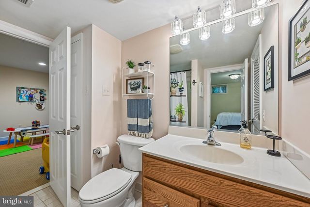 100 NEWMARKET CT, Catonsville, MD 21228