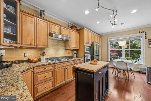 100 NEWMARKET CT, Catonsville, MD 21228