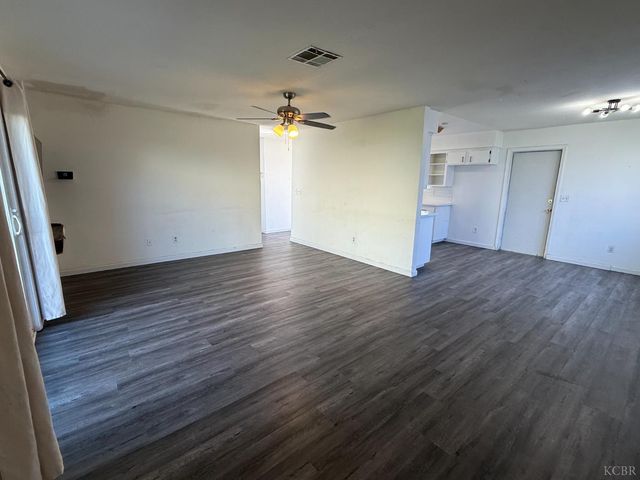 852 Azalea Lane, Lemoore, CA 93245