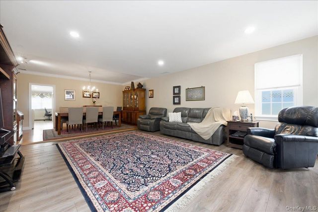1844 Jefferson Avenue, North Bellmore, NY 11710