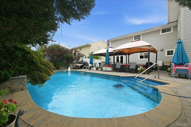 1844 Jefferson Avenue, North Bellmore, NY 11710