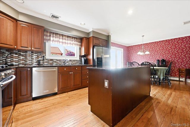 1844 Jefferson Avenue, North Bellmore, NY 11710