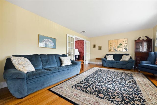 1844 Jefferson Avenue, North Bellmore, NY 11710