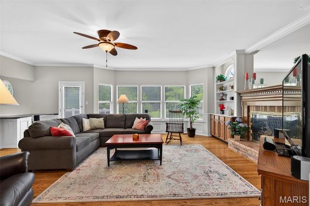 2480 Annapolis Way, St Charles, MO 63303
